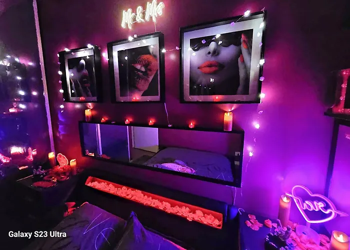 Love Room Amour Glamour Lib Proche Gare Rer 5 Minute A Pied
